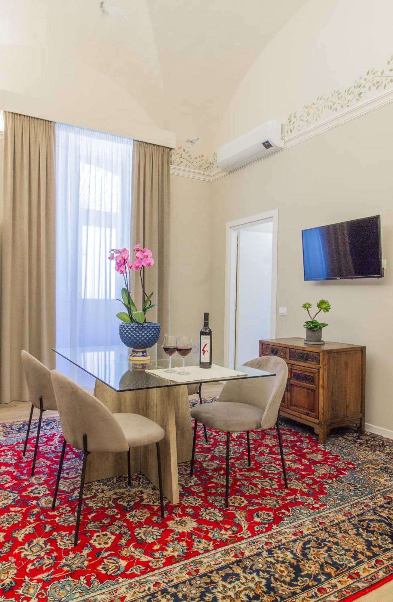 Archimedes Suites By Receptio
